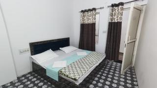 Hotel Thakur resort - Jāmb - 4