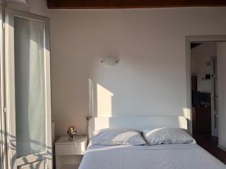 Two-room apartment in the historic center - Treviglio - 3