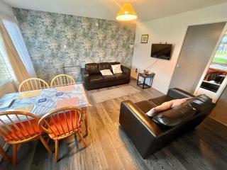 Lovely 4 Berth Chalet In Hemsby Nearby Great Yarmouth Ref 73106F - Hemsby - 8