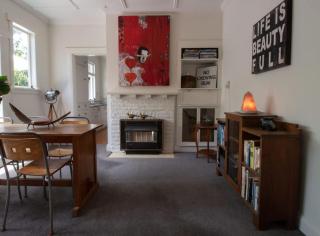 Bungalow Eight - 1930s charm near Pukekura Park - New Plymouth - 3