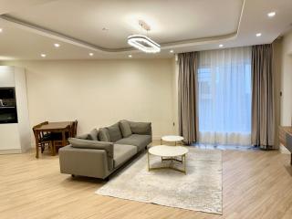 Cozy 1BR - Best location - 9