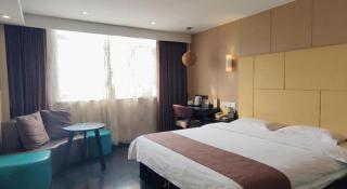 Thank Inn Plus hotel He'nan Zhoukou Chuanhui District Red Star Macalline - Zhoukou - 1