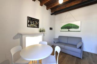 Bright Elegance - Motta Apartments - 2