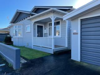 St Aubyn City Stay - 3BR base near arts & dining - New Plymouth - 0