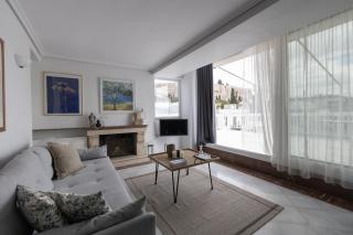 Wake Up to the Acropolis in a Hidden Gem - Atene - 4