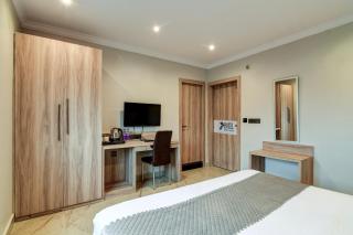 Hotel Seventy Seven - Kolkata - 7