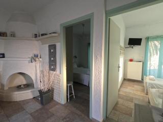 Crisio Studios - Skyros - 4