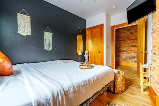 Prime Location Top Rated Clean Parking Free! - Columbus - 4
