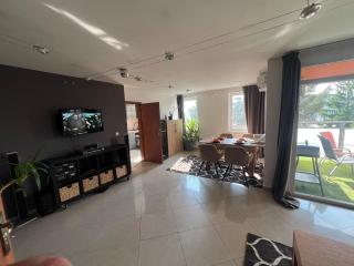 Stylish Stay Prešov, Panoramic View & parking - Prešov - 7