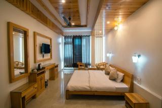 Hotel Samrat Inn - 2