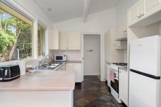 Narrow Neck Hideaway - 5