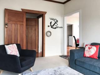 The Brooklands Bungalow - charming garden cottage - New Plymouth - 2