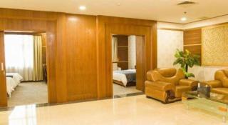 Chonpines Hotels·Zhongshan Xiaolan LRT Station - Zhongshan - 6