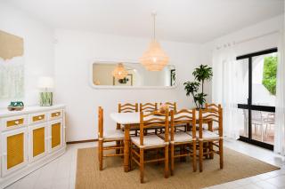 Clifftop Beach House - Pool, Private Terrace, Garden & Paddle Boards - 1