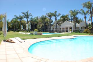 Modern self-catering apartment in a secure estate - Plettenberg Bay - 9