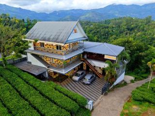 The Svarga Munnar Hill View resort - Munnar - 9