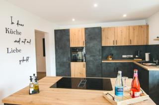 Kleeoase - Luxus Ferienwohnung - Jacuzzi - Dachterrasse - Kochinsel - Greifenstein - 9
