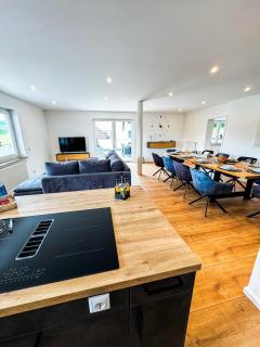 Kleeoase - Luxus Ferienwohnung - Jacuzzi - Dachterrasse - Kochinsel - Greifenstein - 1
