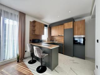 Aphelios Apartments - Budva - 9