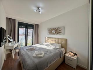Aphelios Apartments - Budva - 1