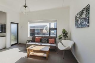Devon Central Apartment - stylish 2 BR CBD pad - New Plymouth - 5