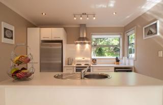 Great Location On Gilbert - 3BR 2 level townhouse - New Plymouth - 0