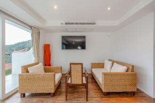 C206 Sea-View Condo 5 Min Walk to Kata Beach - 2
