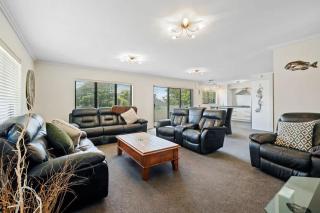 Seven By The Sea - stylish apartment near port - 6