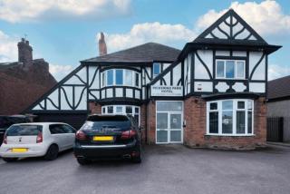 OYO The Pickering Park Hotel - Hull - 0