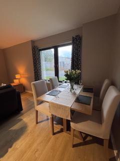 Riverside Rest - Stirling - 8
