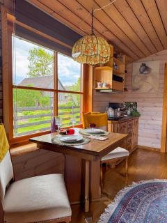 Goldingen Stone Retreat - Hot Tub and Nature - 8