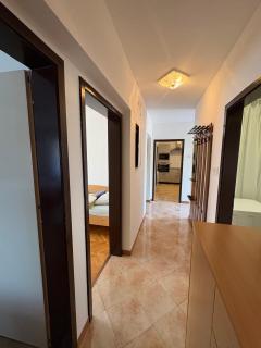 Suzi Apartments - 3