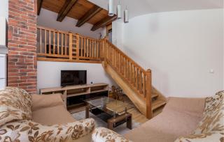 Stunning Apartment In Vrbovsko - Vrbovsko - 1