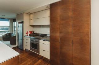 Liardett Penthouse - Inner city accommodation - 3