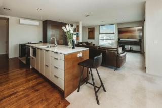 Liardett Penthouse - Inner city accommodation - New Plymouth - 1