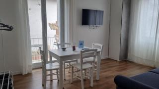 Parthenope Art Apartment - 8