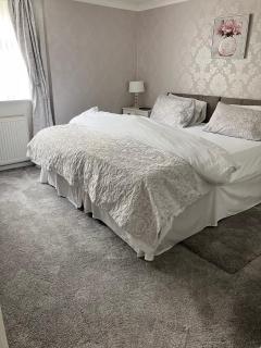 2 Bed-Sleeps 4-Parking-Beachside-Golf Access - Southport - 5
