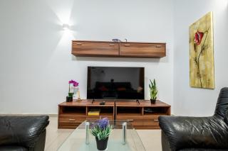 Vista 86 - Sea Blue Mist - Central Apartment 4 - 1