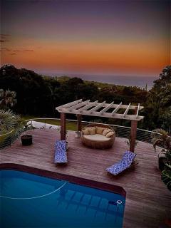 Poolside Flat Southbroom - 9