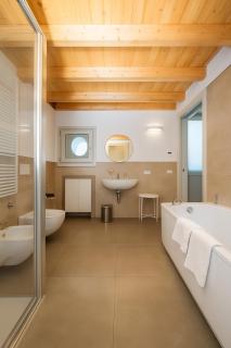 LAKEFRONT HOME RESIDENZA IL GALLO IN RIVA AL LAGo - Pisogne - 3