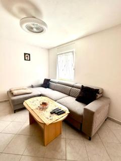 Small house apartment near the beach - 7