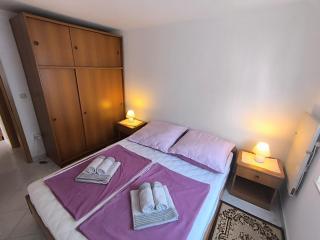 Small house apartment near the beach - Valbandon - 2