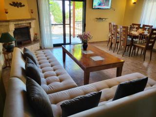 Forest House -Alexandra - - 5
