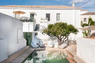 Think Chic! - Spetses - 0