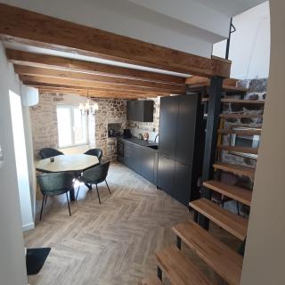 Apartman old house in Kastel Kambelovac - Kaštela (Castelli) - 0