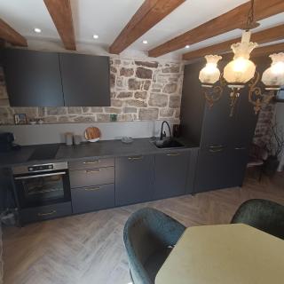 Apartman old house in Kastel Kambelovac - Kaštela (Castelli) - 2