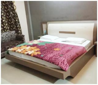 HOTEL SHAKUNTALA DHAM Near Katra Railway Station & 8 Km From Vaishno Devi Temple - Spacious Rooms With Free Wi-fi Facility - Restaurant - Free Parking & Excellent Customer Service - A Premium Hotel - Katra - 3