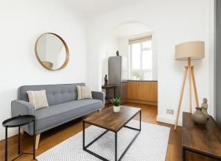 Modern 2 Bed Flat in Primrose Hill - London - 3