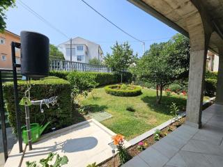 MILAN NV 1 - Apartment for 6 persons with terrace and grill - Novi Vinodolski - 4