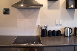 The Strandon - loft style central apartment - New Plymouth - 8